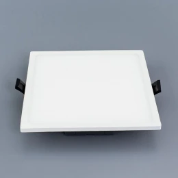 CLD50K220N Омега Белый Св-к Встр 22W*4000K